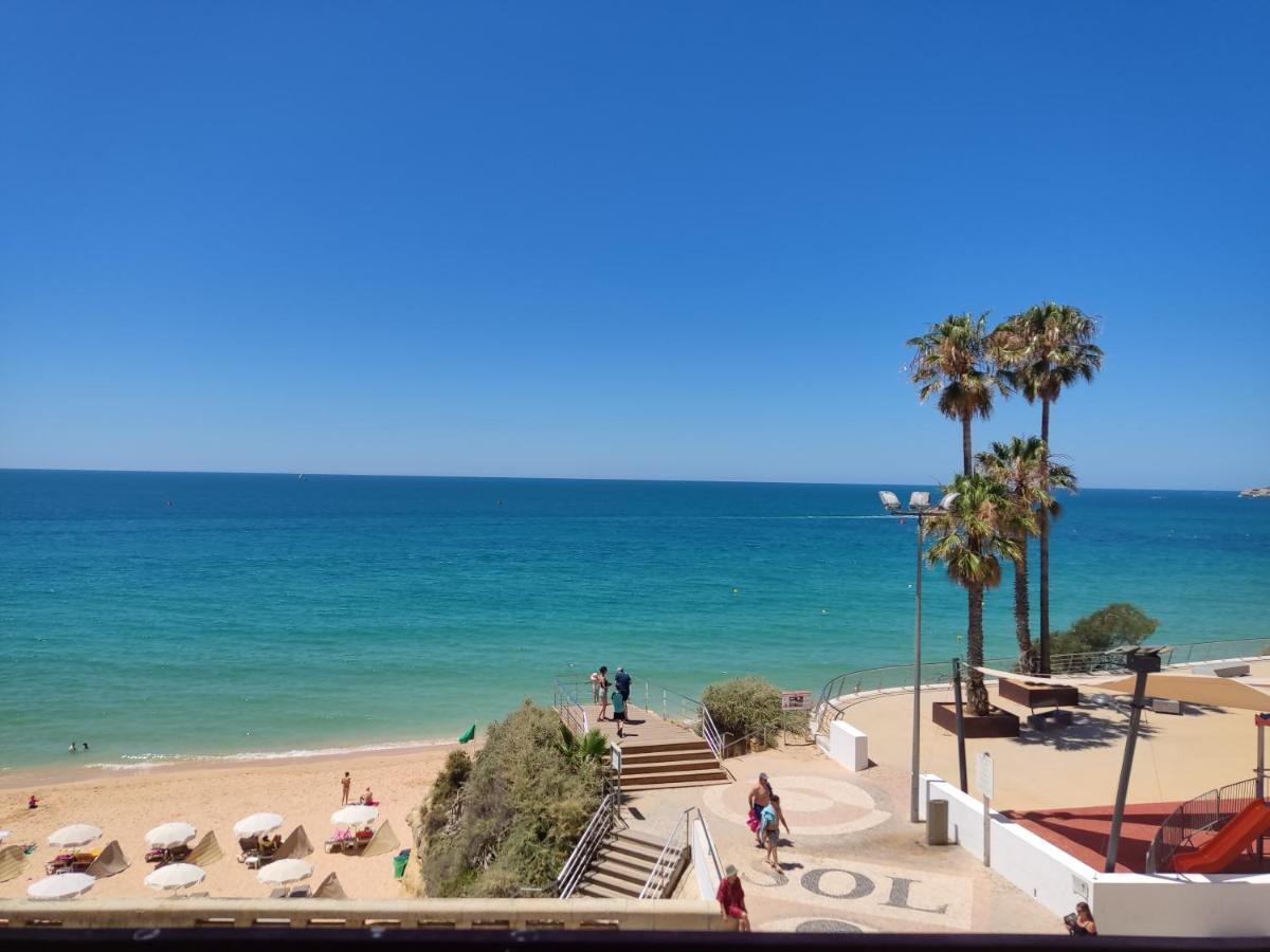 アルマカオ・デ・ペラ2 Avenida Frente Mar - Casas & Papeisアパートメント エクステリア 写真