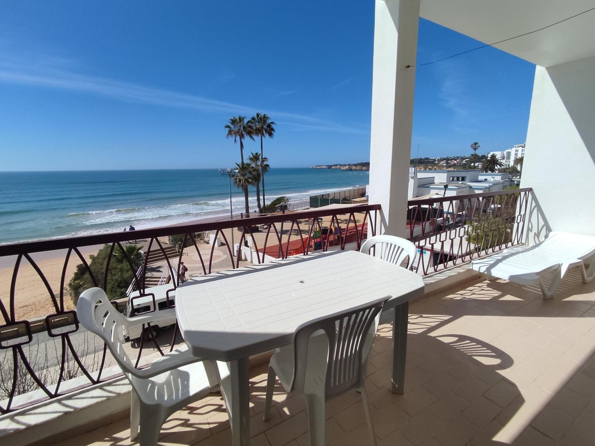 アルマカオ・デ・ペラ2 Avenida Frente Mar - Casas & Papeisアパートメント エクステリア 写真