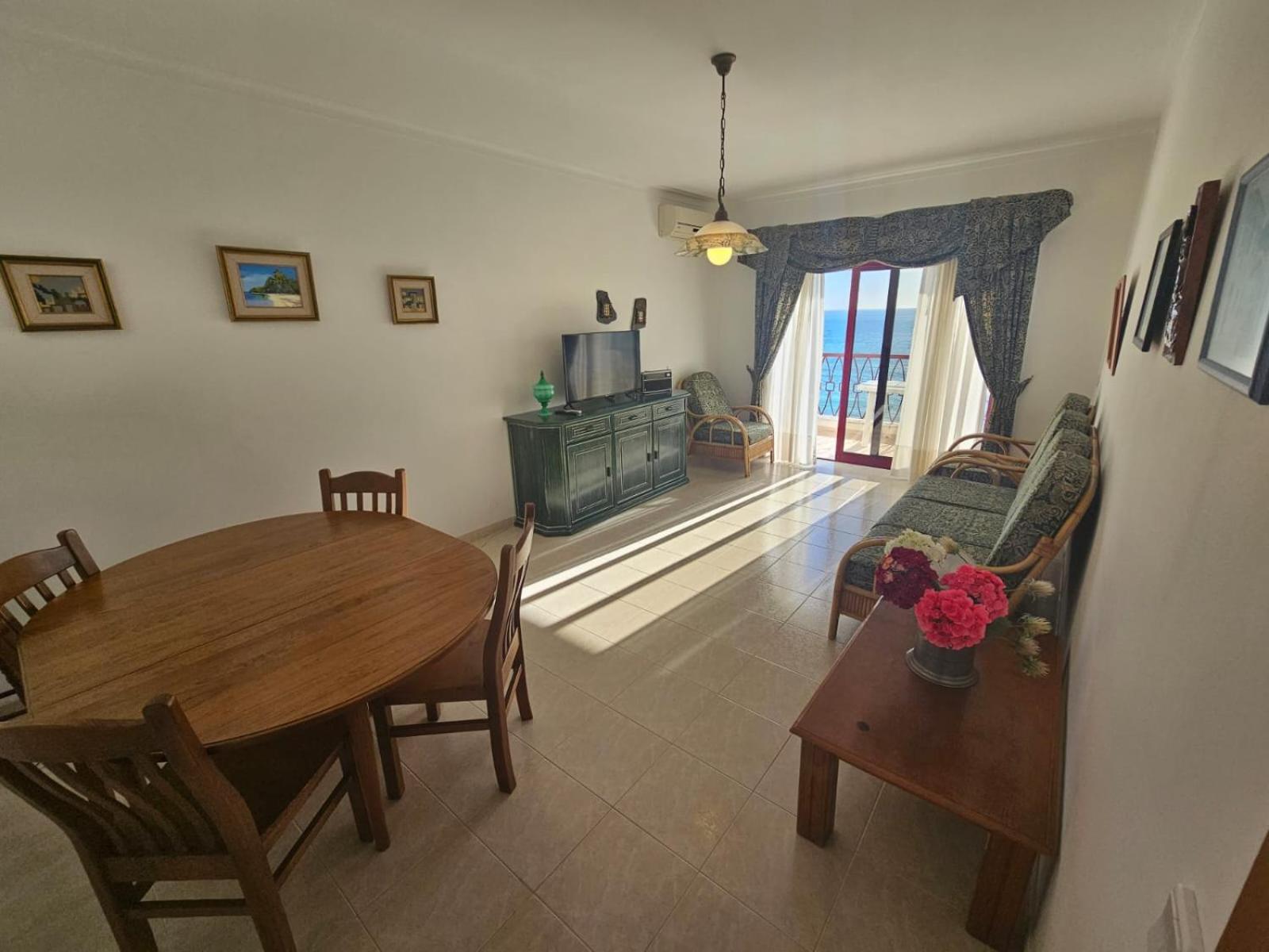 アルマカオ・デ・ペラ2 Avenida Frente Mar - Casas & Papeisアパートメント エクステリア 写真